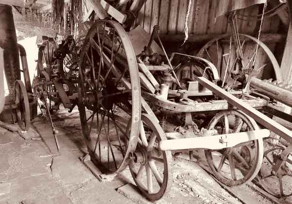 Bauernhaus-Wagenschuppen
