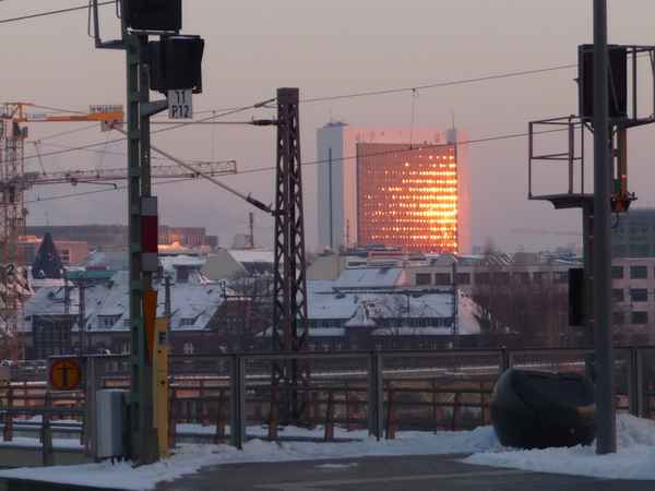 Blick vom Hauptbahnhof Richtung Friedrichstraße auf das Internationale Handelszentrum