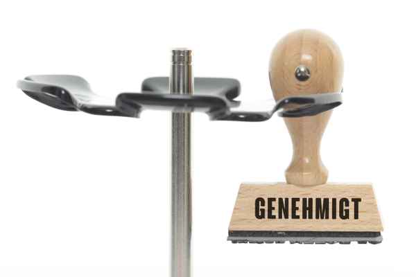 Stempel "GENEHMIGT"