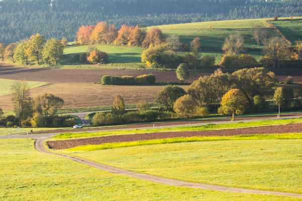 Herbstwiesen und Felder