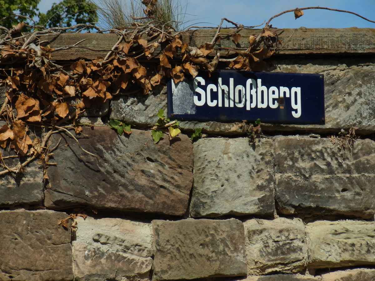 da geht´s zum Schloß