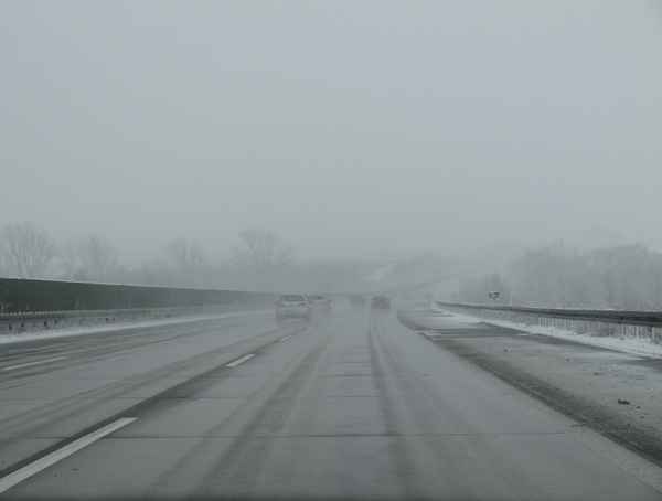 Autobahn im Winter