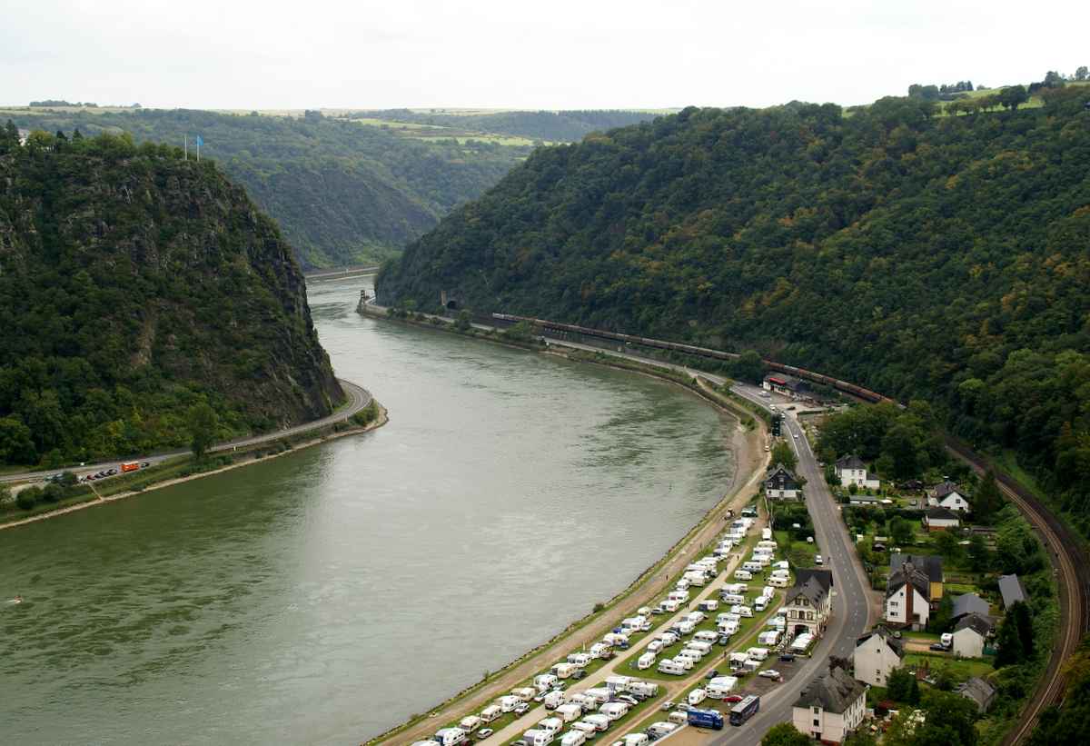 Wandern im Tal der Loreley