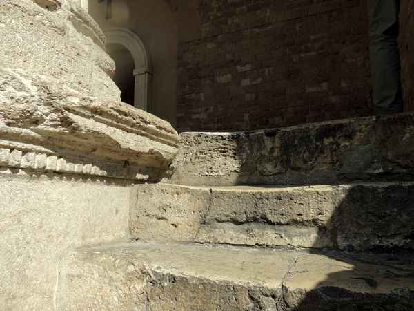 Stufen zur Kirche Santa Maria sopra Minerva.