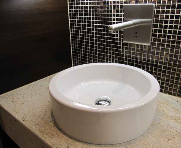 Modernes Waschbecken