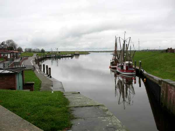 Greetsiel Hafen im November