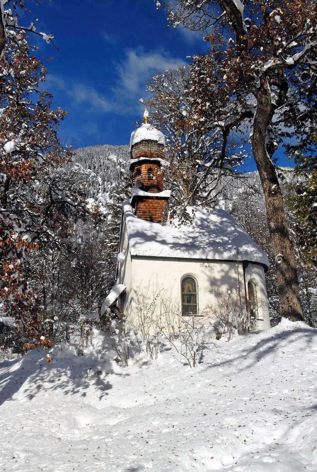 Bergkapelle im Winter