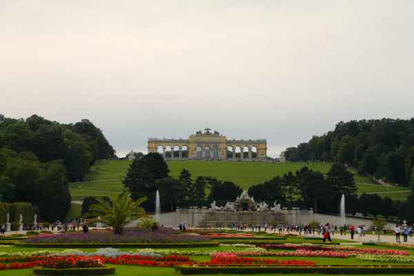 Die Gloriette 01