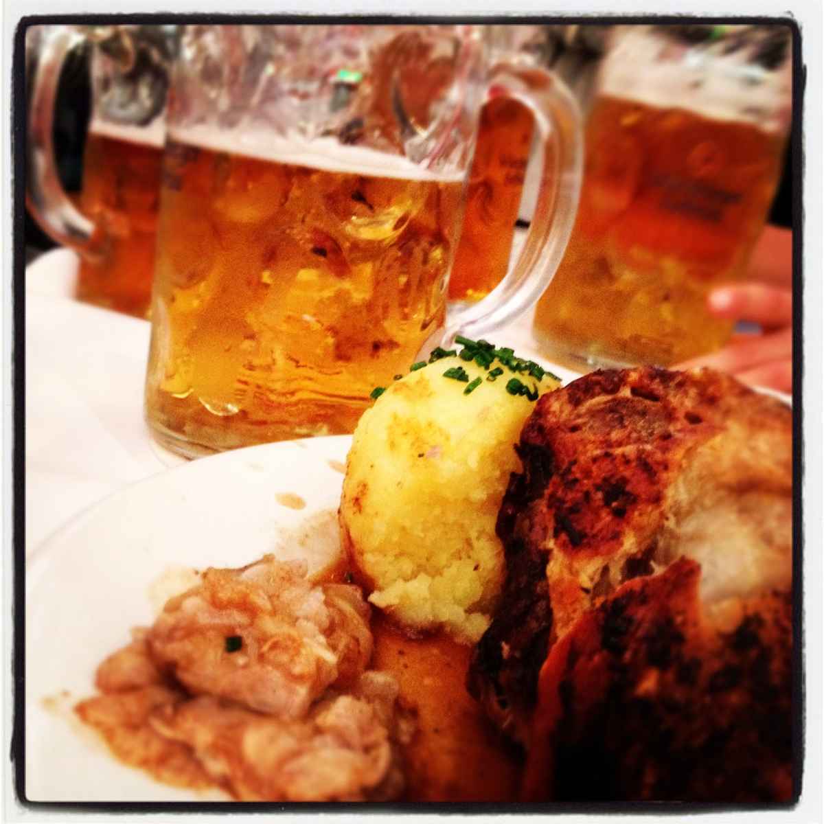 Hax'n und Bier