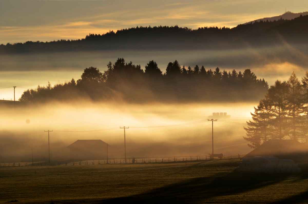 Wallender Nebel