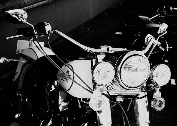 harley_davidson_frontights