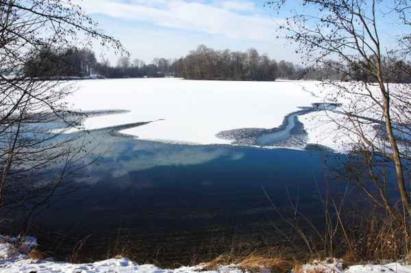der See taut auf
