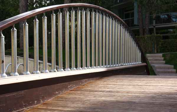 überbrücken mit feinem Schwung