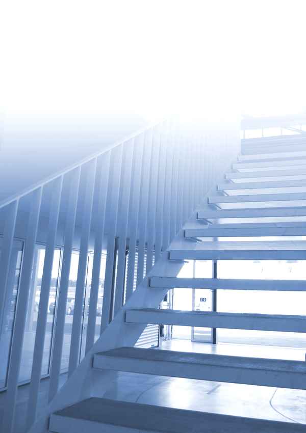 Aufstieg in blau