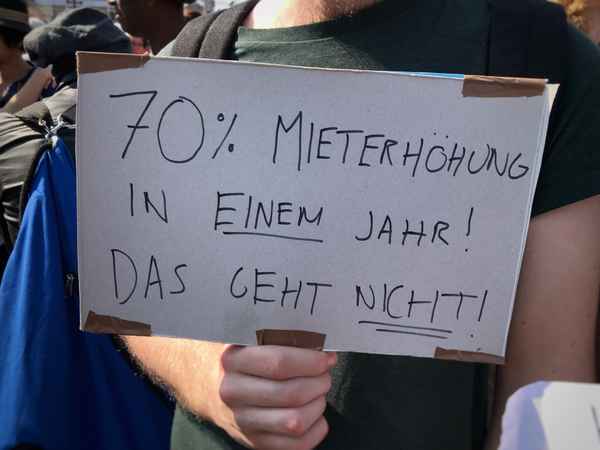 Mietenwahnsinn: Mieterhöhung / Foto: Alexander Hauk