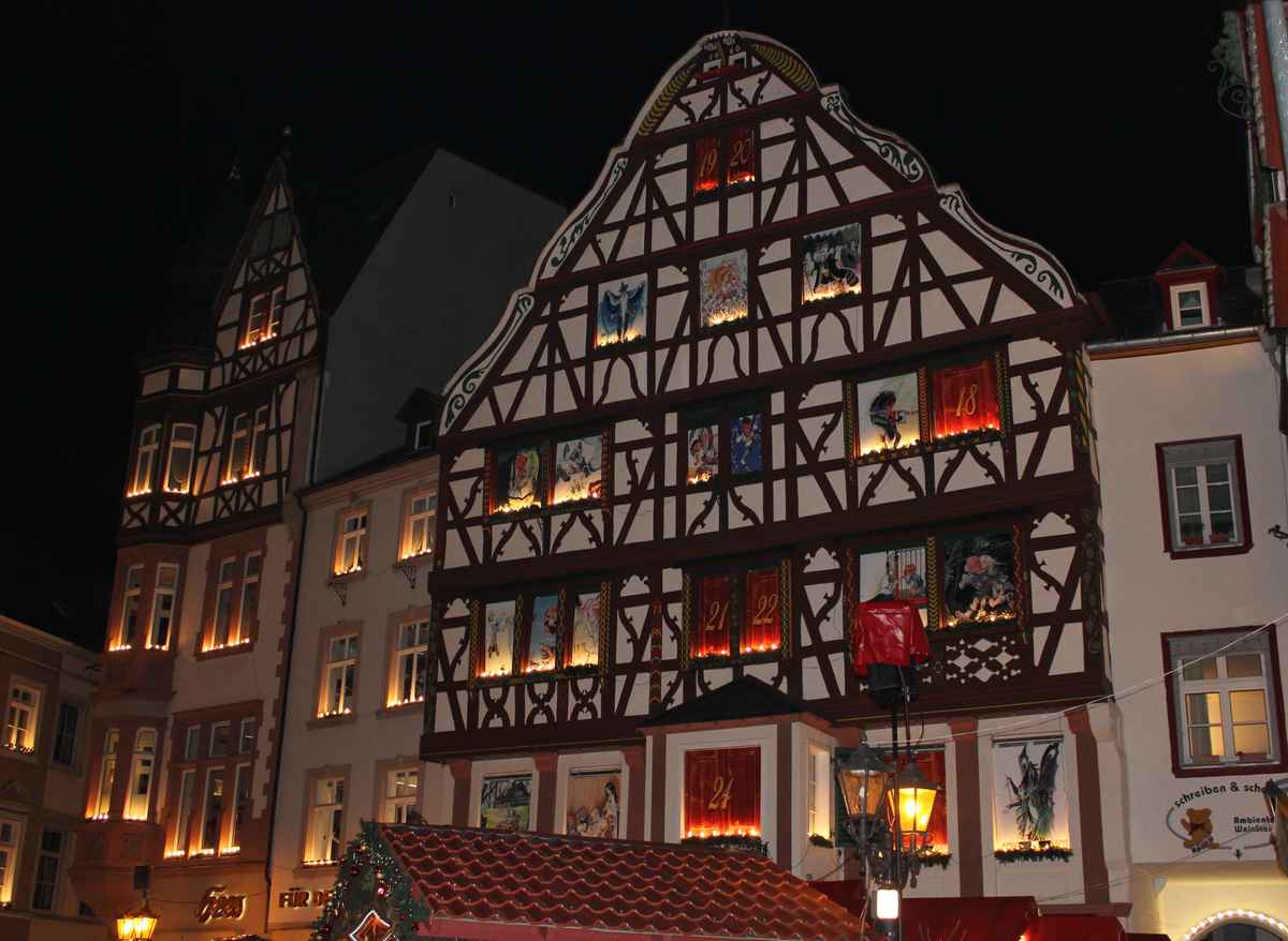Adventskalender-Haus