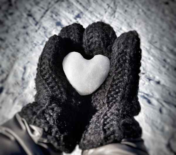 Herz aus Schnee