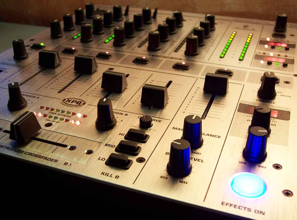 DJ Mixer 2
