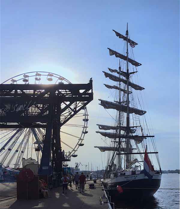 Segelboot bei der Hanse-Sail in Rostock