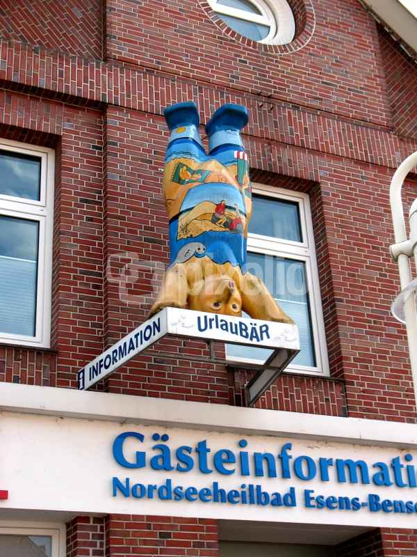 Esens Bär 4