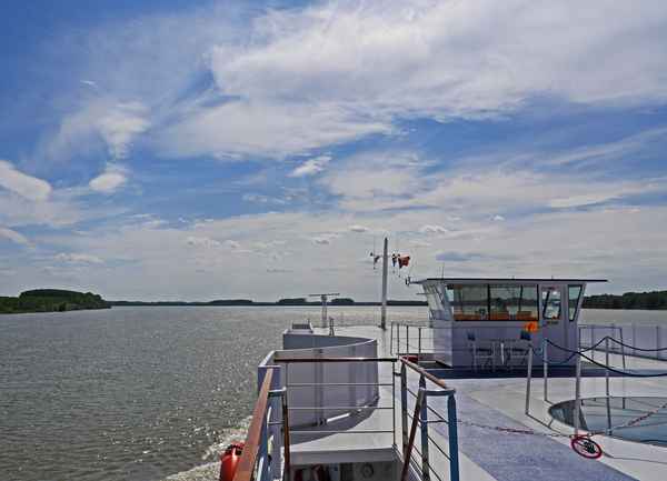 Gegen die Sonne, gegen den Strom