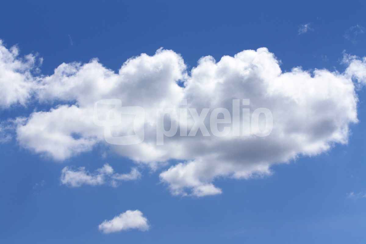 Eine weiße Wolke