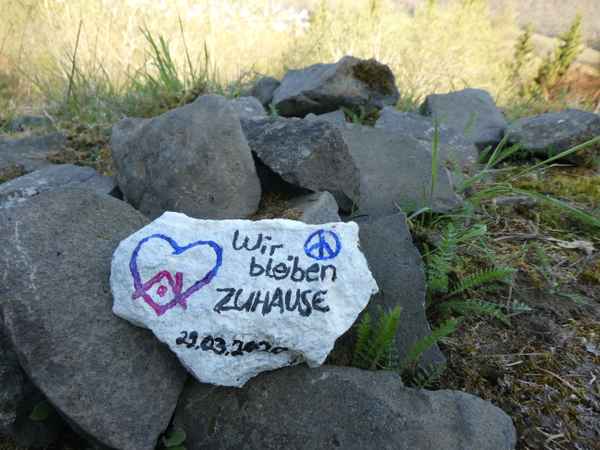 Wir bleiben zu Hause