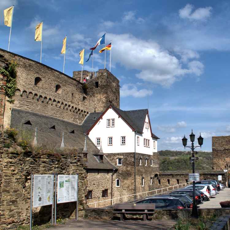 Der Burghof auf Burg Rheinfels