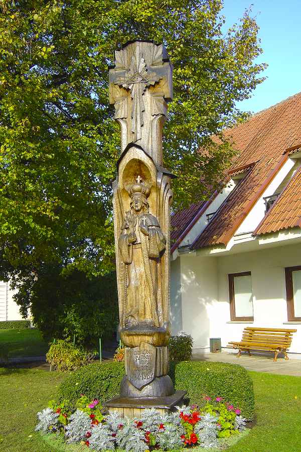 Holzschnitzerei in Vilnius