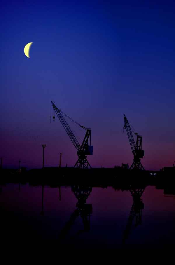 Der Mond hält wacht