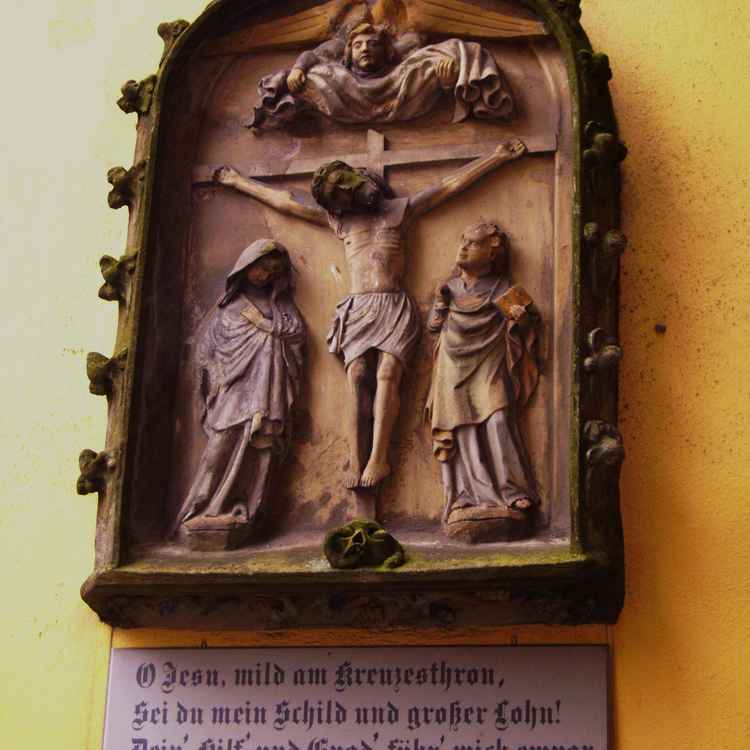 Jesus am Kreuz - mittelalterliche Darstellung