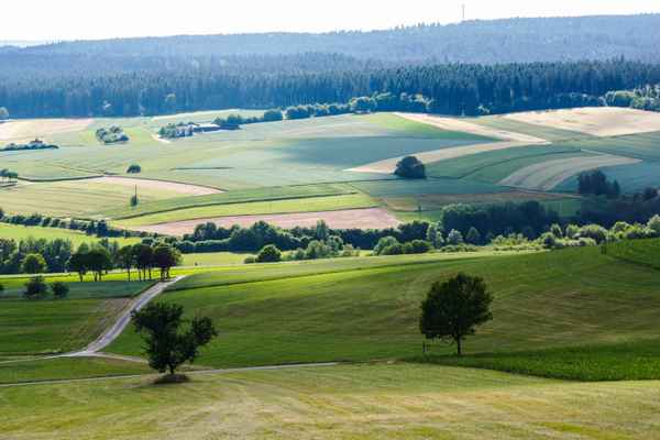 Felder-Grafik mit Licht und Schatten 01