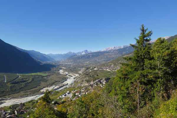 Die Rhone zwischen Visp und Sierre