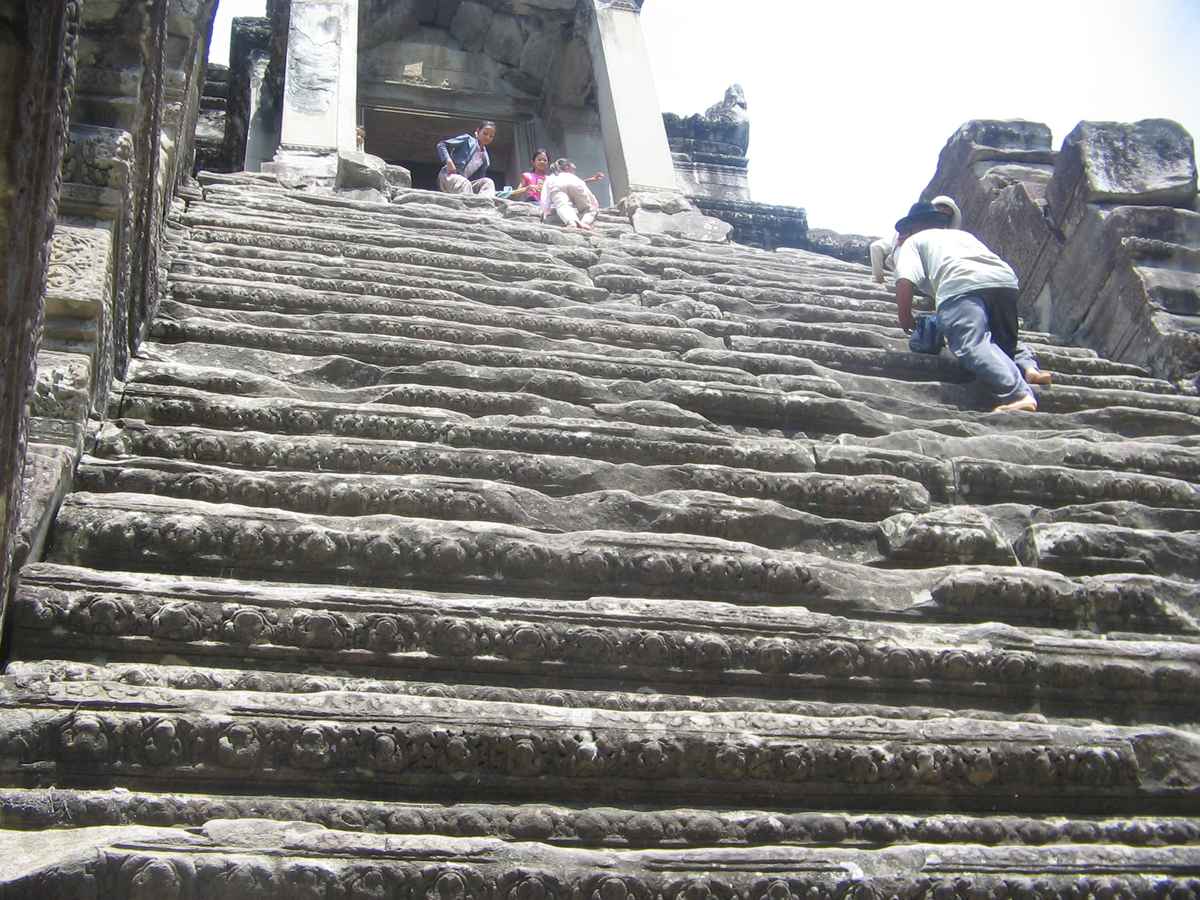 Steile Treppe