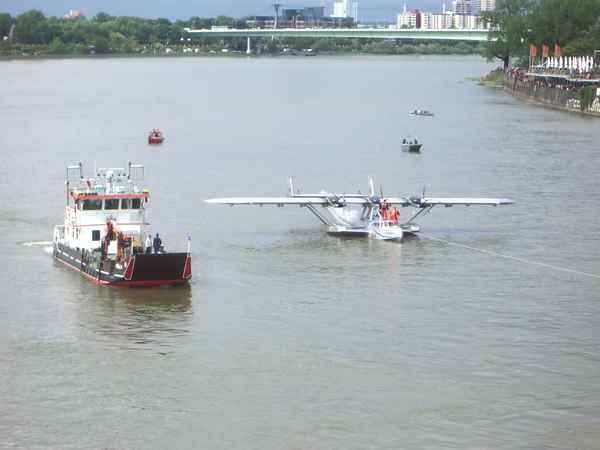 Flugboot Do 24 ATT und Arbeitsboot
