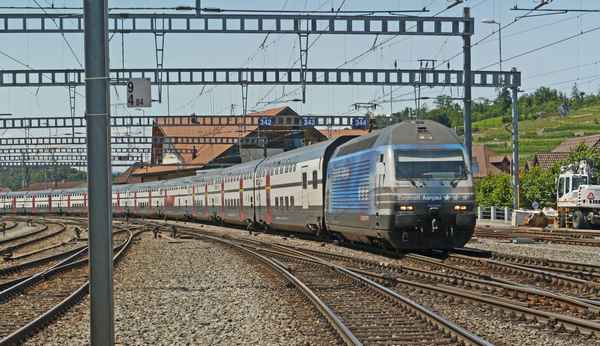 Doppelstock-Intercity . . .