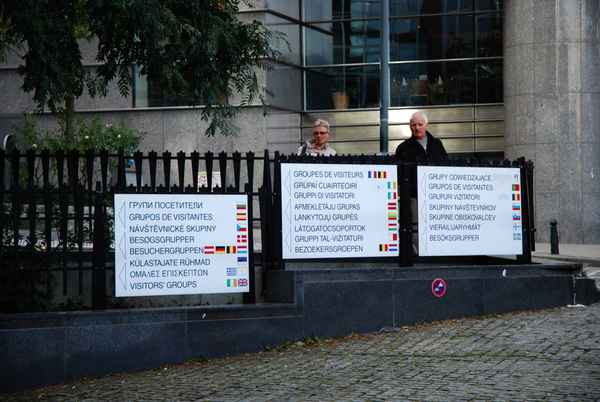 Vor dem Europaparlament