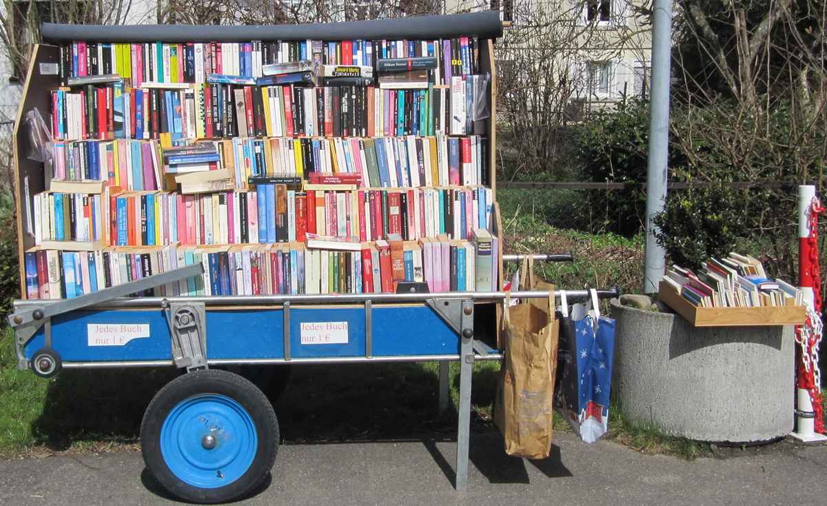 Bücherkarre
