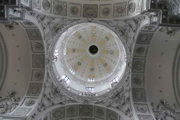 Theatinerkirche 4 - Blick in die Kuppel