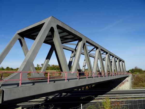 Bahnbrücke über die A71