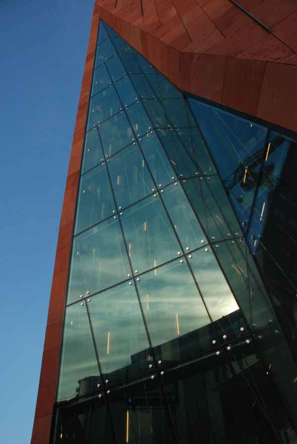 Glas und Stein