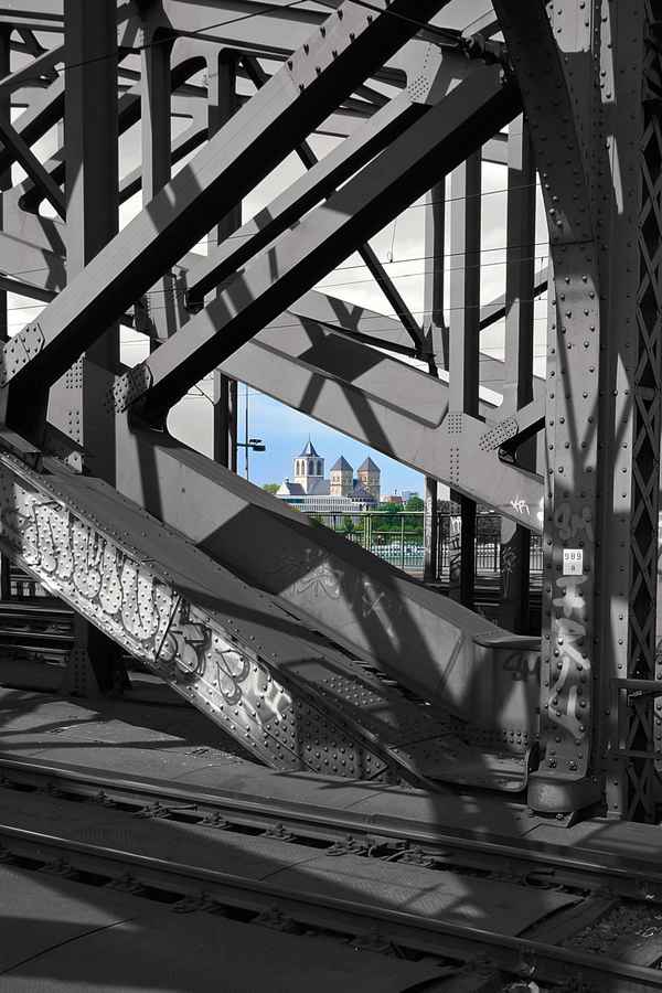 Hohenzollernbrücke Durchblick