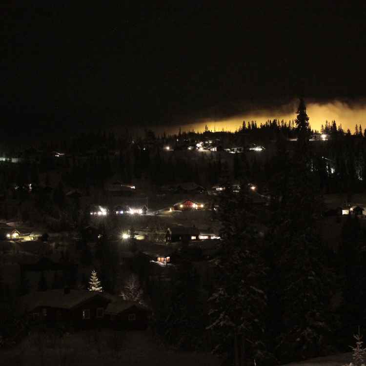 Schneenebel in der Nacht