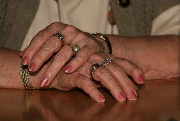 80 jahre alte hände