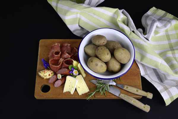Pellkartoffeln mit Zutaten