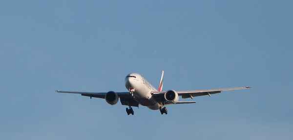 Flugzeug im Landeanflug