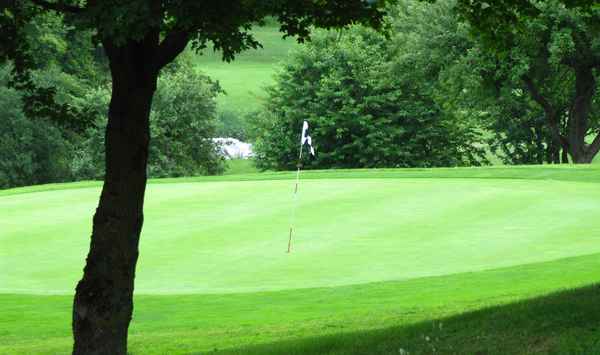 Golfen ist reine Natur