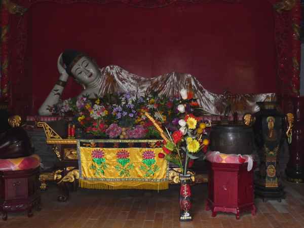 Liegender Buddha