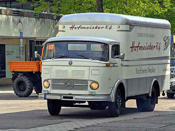 Oldtimer Möbelwagen