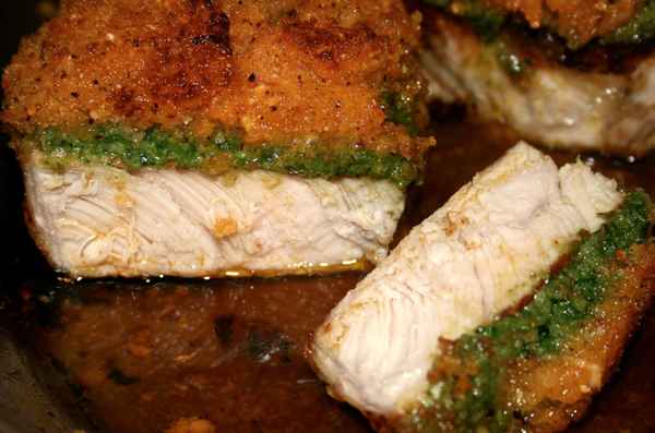Schweinerücken mit Pestokruste